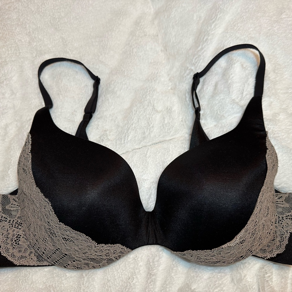 Victoria’s Secret Lined Demi Bra size 36c